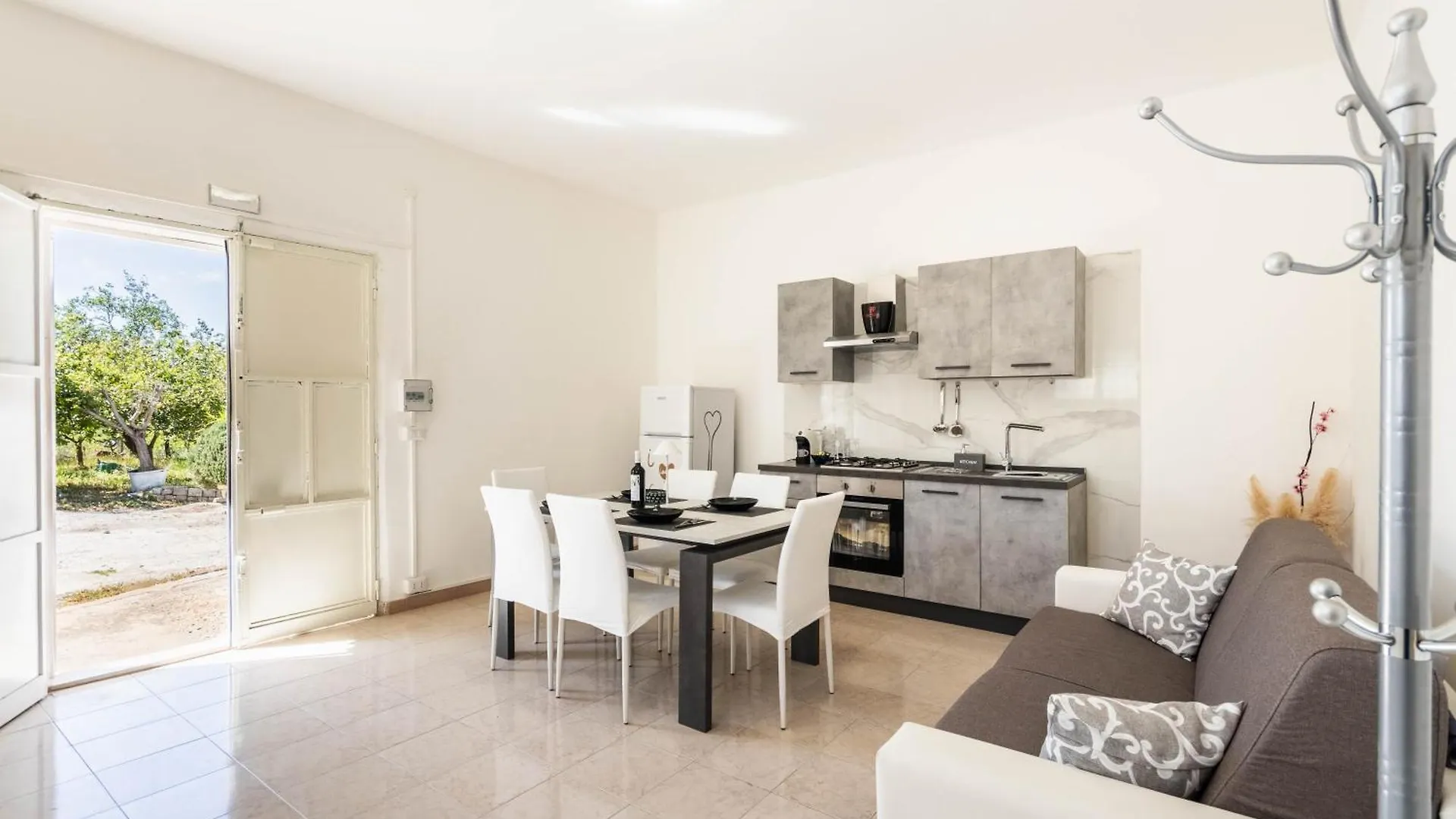 Villa Annamaria Noto 0*,  Italy